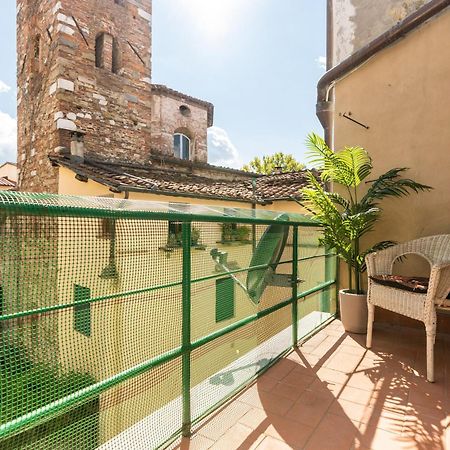 Appartamento Historic Apt In The Center Of Lucca With Balcony Esterno foto