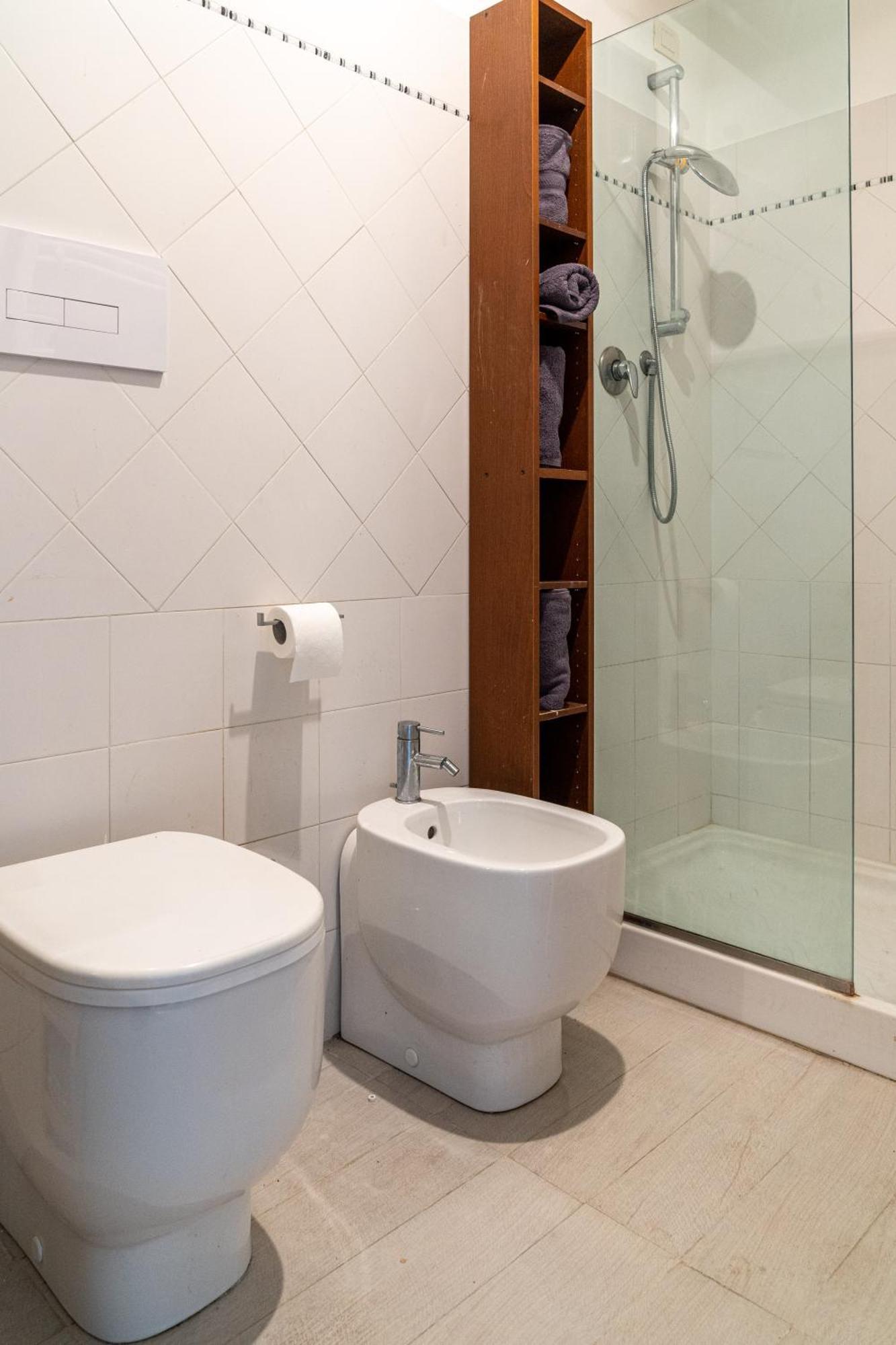 Appartamento Historic Apt In The Center Of Lucca With Balcony Esterno foto