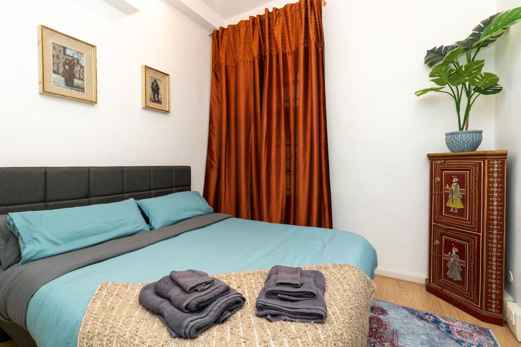 Appartamento Historic Apt In The Center Of Lucca With Balcony Esterno foto