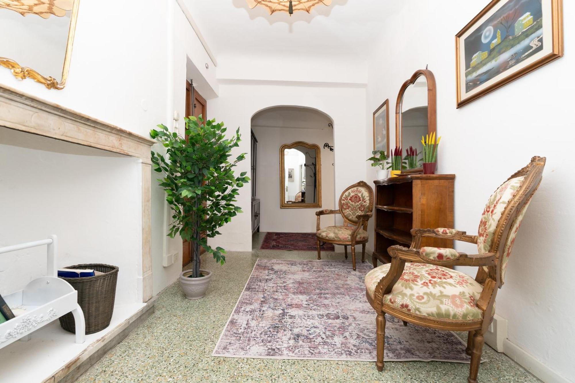 Appartamento Historic Apt In The Center Of Lucca With Balcony Esterno foto